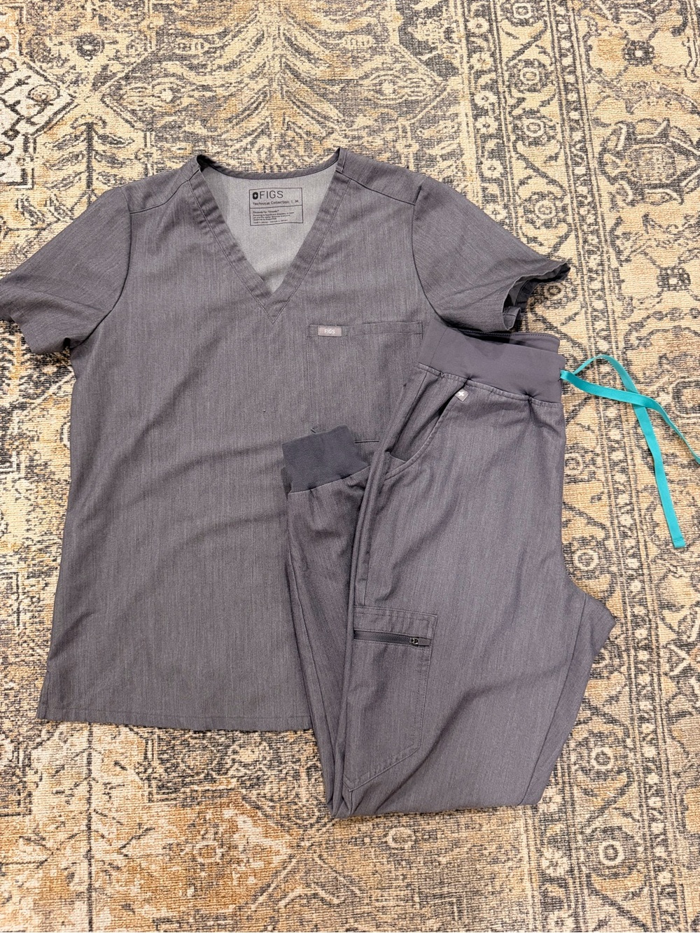 FIGS Graphite Gray Scrub Set